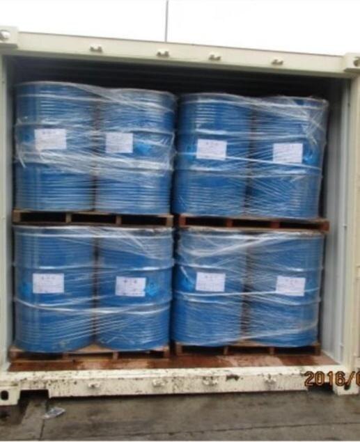 250 kg calcium carbide drums in a shipping container